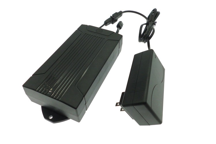 wholesale power bank and adaptor.jpg